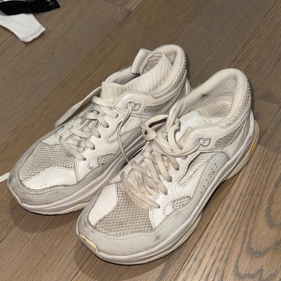 Brandblack SAGA Women's Cream White Sneakers - Picture 5 of 7